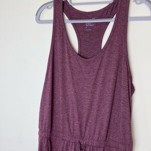 GapFit Brushed Tech Jersey Jumpsuit, burgundy shiraz Size Small